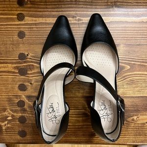 Life Stride black heels with ankle strap